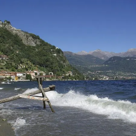 Mansarda Di Pianello Pianello Del Lario